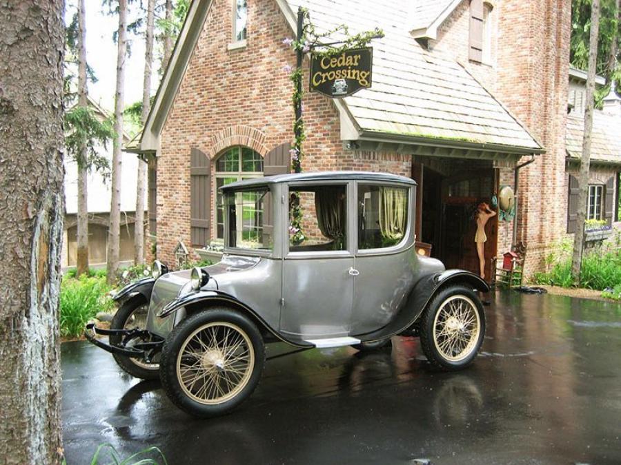  Milburn Electric Model 27L Light Brougham 1922 года  (фото 17 из 18)
